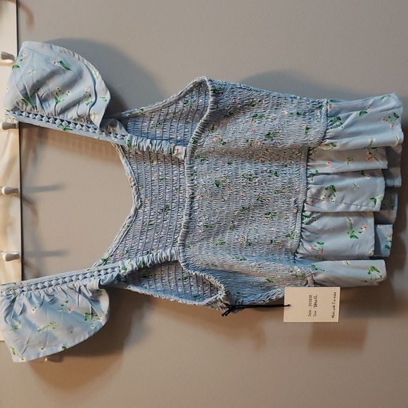 Japna NWT Ruffle Strap Smocked Blue Floral Top - Picture 5 of 6